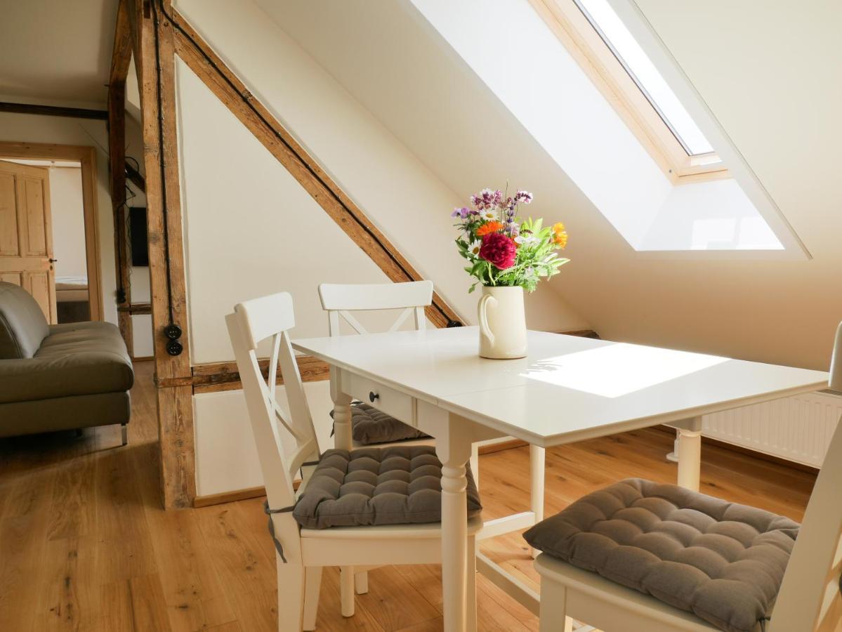 Stilvolle Nahe Leipzig Mit Wlan, Netflix, Garten Apartment *