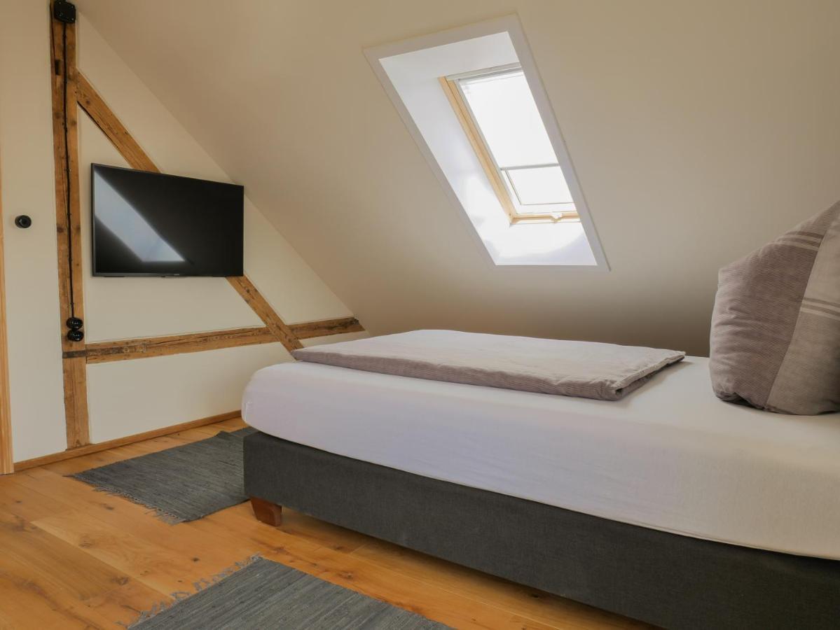 Stilvolle Nahe Leipzig Mit Wlan, Netflix, Garten Apartment